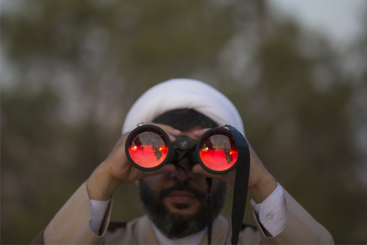 ستاد استهلال دفتر رهبر معظم انقلاب، شنبه (۲ اردیبهشت ۱۴۰۲) را به صورت محتمل، عید فطر می‌داند.