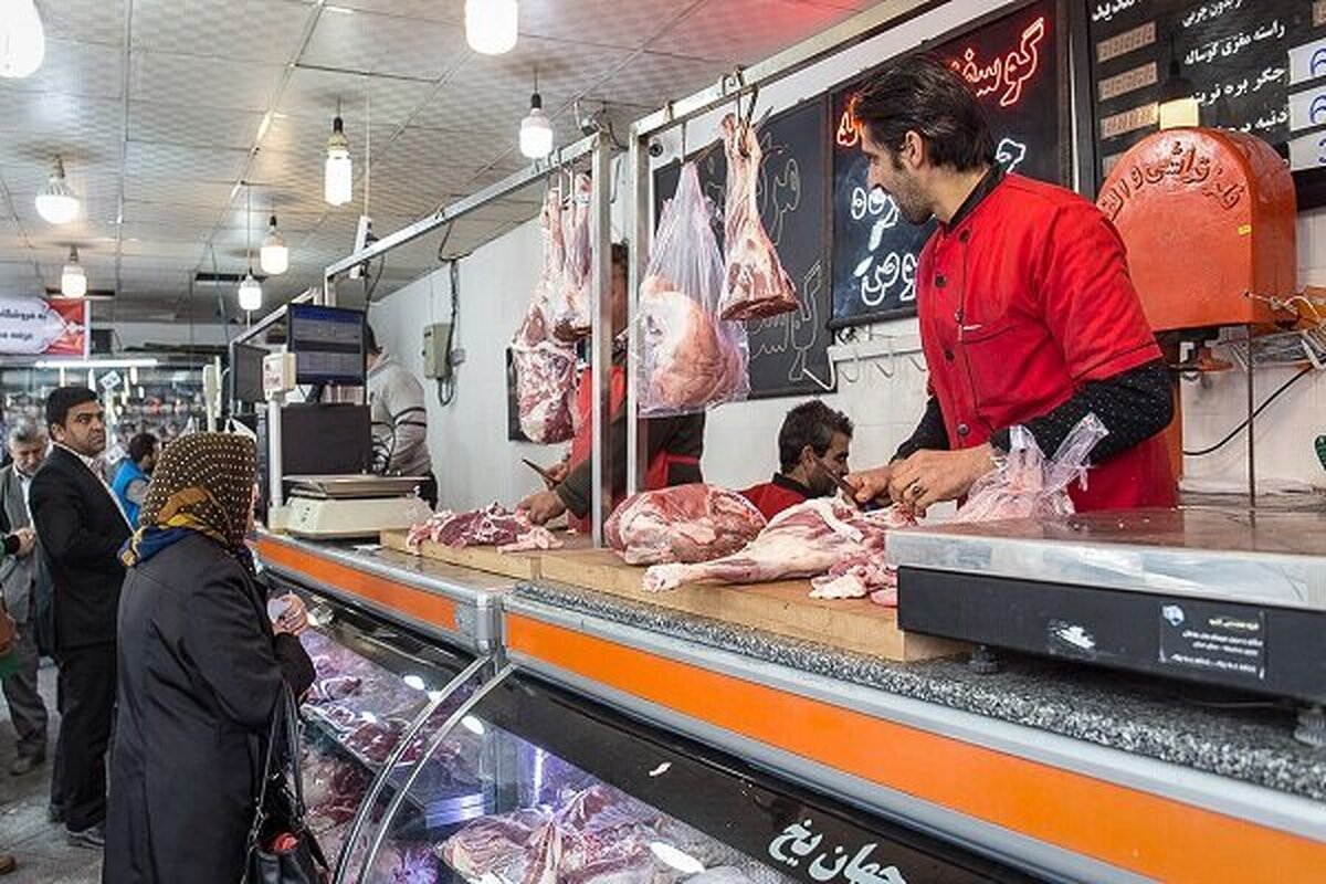 با ورود گوشت‌های تنظیم بازاری وارداتی به بازار نرخ گوشت کمی کاهش یافته است و در برخی از فروشگاه‌ها این محصول با قیمت‌های ۲۳۵ هزار تومان تا ۲۸۰ هزار تومان به فروش می‌رسد.