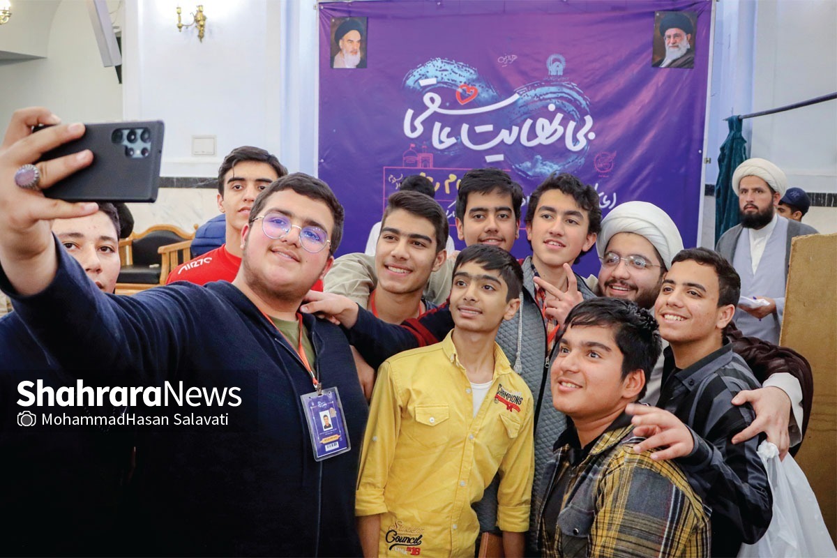 هیچ وقت این طور نبوده است که صبح بیدار شوم و در حرم باشم، شب بخوابم و در حرم باشم، اراده کنم و گنبد آقا را ببینم.