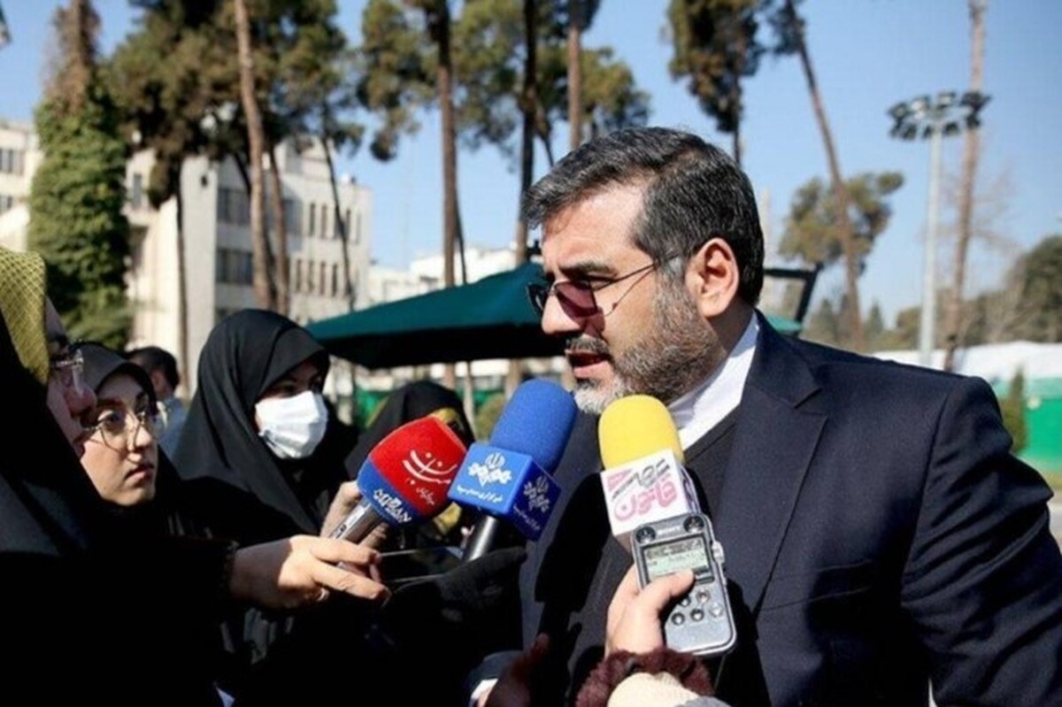 وزیر فرهنگ و ارشاد اسلامی گفت: در دولت در قبال رئیس‌جمهور و به عنوان نمایندگان مردم تعهد داریم. اگر هر کدام از این تعهدات نقض شود، رئیس‌جمهور این حق را دارند که تصمیمات لازم را اتخاذ کند.