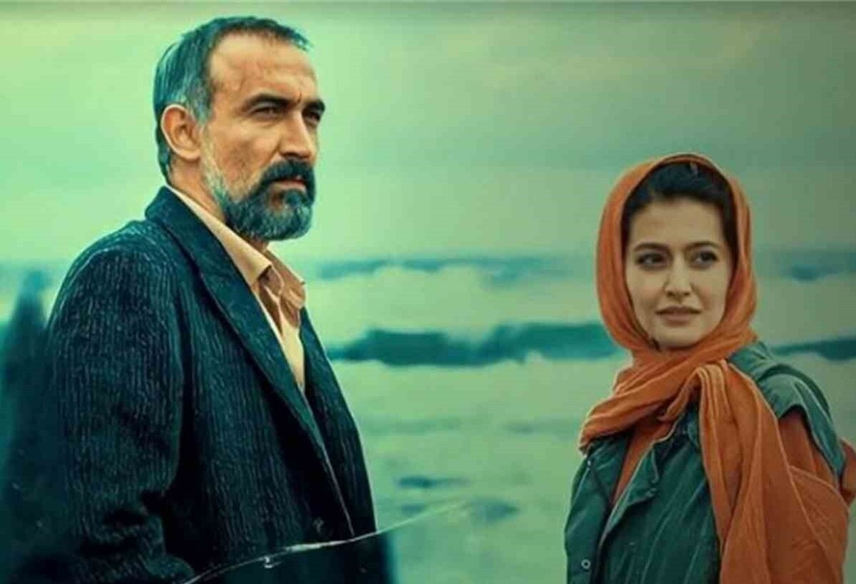 امروز، ۳۰ فروردین، سینما اطلس مشهد میزبان قسمت آخر سریال پوست شیر است.