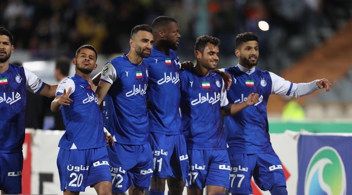 مسئولان باشگاه استقلال نتوانستند به وعده خود قبل از دربی عمل کنند وقرار است حقوق بازیکنان بعد از بازی حساس یکشنبه پرداخت شود.
