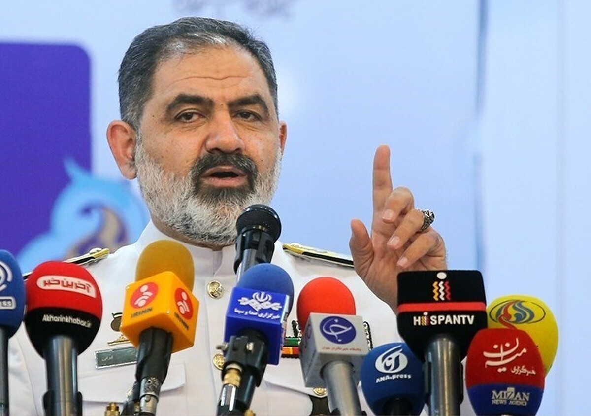 فرمانده نیروی دریایی ارتش از ساخت و تجهیز بدنه مدل‌های دوم، سوم و چهارم زیر‌دریایی فاتح خبر داد.