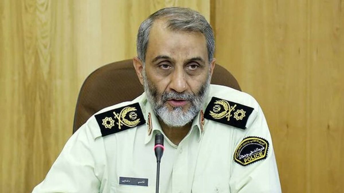 جانشین انتظامی کشور با بیان این که حجاب سرمایه و مولفه امنیت ملی است، گفت: دشمن، حجاب و عفاف را هدف قرار داده است.