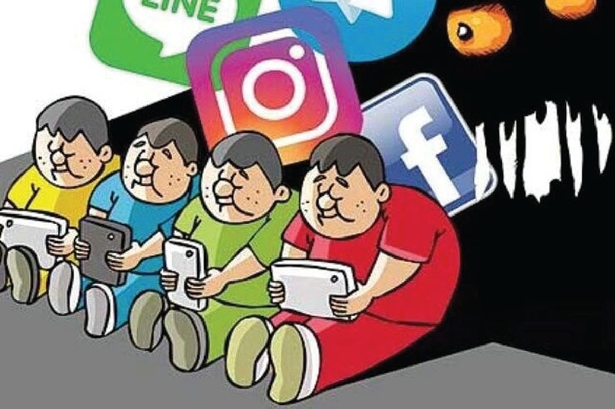 کافی است انگشت سبابه تان را روی صفحه تلفن همراه به سمت چپ یا راست بکشید تا به آخرین اخبار دنیا و اطلاعات بدون منبع با  تیتر‌های سرگرم کننده دسترسی پیدا کنید.