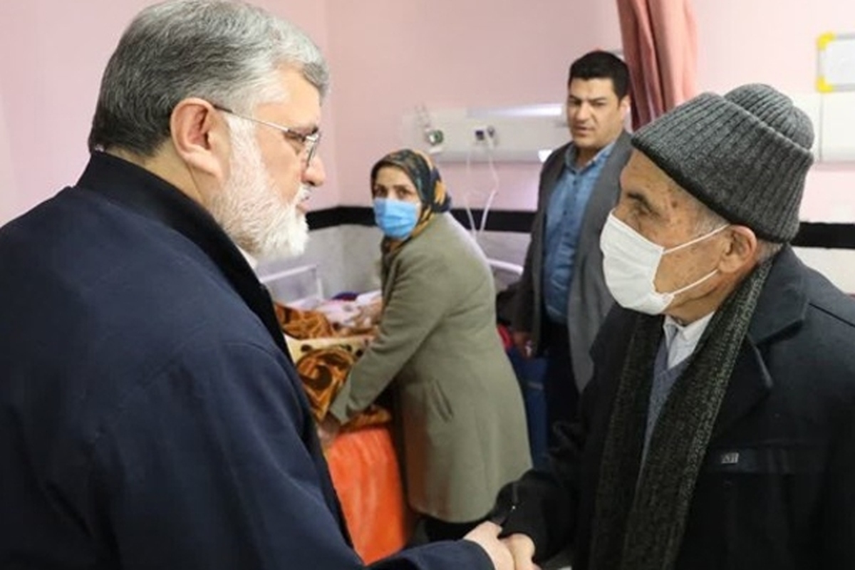 استاندار آذربایجان غربی گفت:بر اثر زلزله امروز خوی ۱۶۵ نفر در دو شهرستان خوی و سلماس مصدوم شدند.
