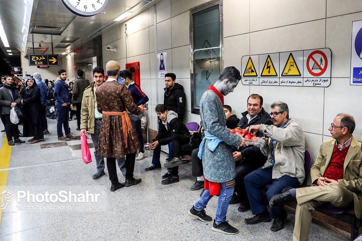 مدیرعامل بهره‌برداری قطار شهری مشهد گفت: از ۲۸ اسفند تا ۵ فروردین بیش از ۹۸۱ هزار نفر از قطار شهری استفاده کردند که حدود ۲۸ درصد افزایش مسافر نسبت به سال گذشته داشتیم. 
