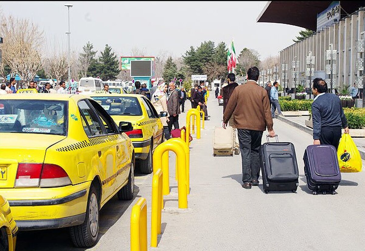 به گفته معاون حمل و نقل اداره کل راهداری و حمل و نقل جاده ای خراسان رضوی در نوروز ۱۴۰۲،  ۱۵ میلیون و ۷۰۰ هزار نفر مسافر به خراسان رضوی تردد کردند که بر این اساس ورود مسافر به استان چهار درصد افزایش داشته است.