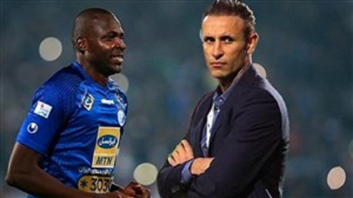 سرمربی پرسپولیس توجهی به مهاجم بلند قامت تیمش ندارد.