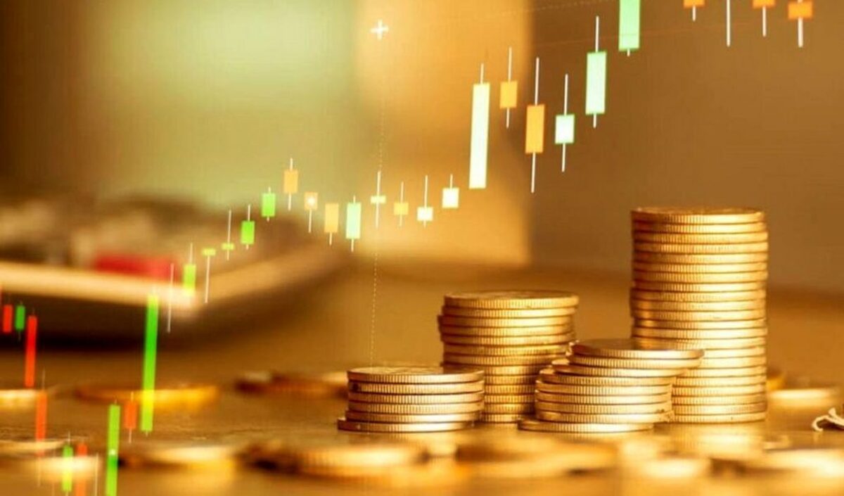 ­مدیر بازار مشتقه و صندوق‌های کالایی بورس کالای ایران گفت: پذیره نویسی واحد‌های صندوق سرمایه گذاری در اوراق بهادار مبتنی بر طلای آسمان آلتون از روز سه شنبه ۱۵ فروردین ماه در بورس کالا آغاز می‌شود و به مدت ۴ روز کاری ادامه می‌یابد.