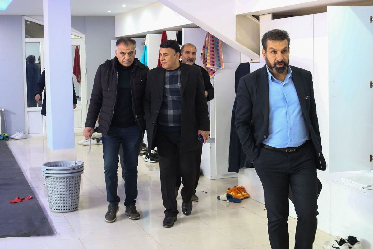 محمد مومنی، عضو سابق هیات مدیره استقلال معتقد است که بعید است در باشگاه استقلال جعلی صورت گرفته باشد.