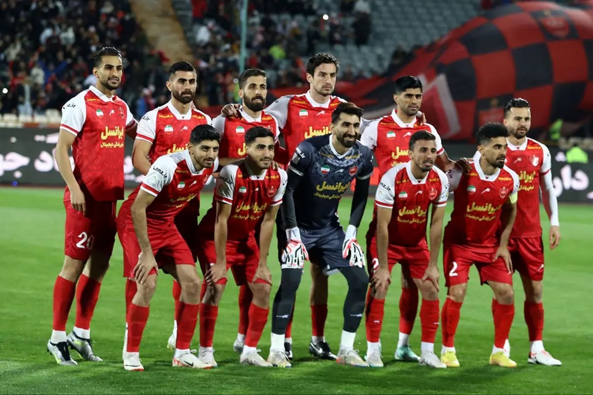 مدافع ملی‌پوش پرسپولیس در جریان مسابقه تیمش مقابل مس هم روی نیمکت می‌نشیند.