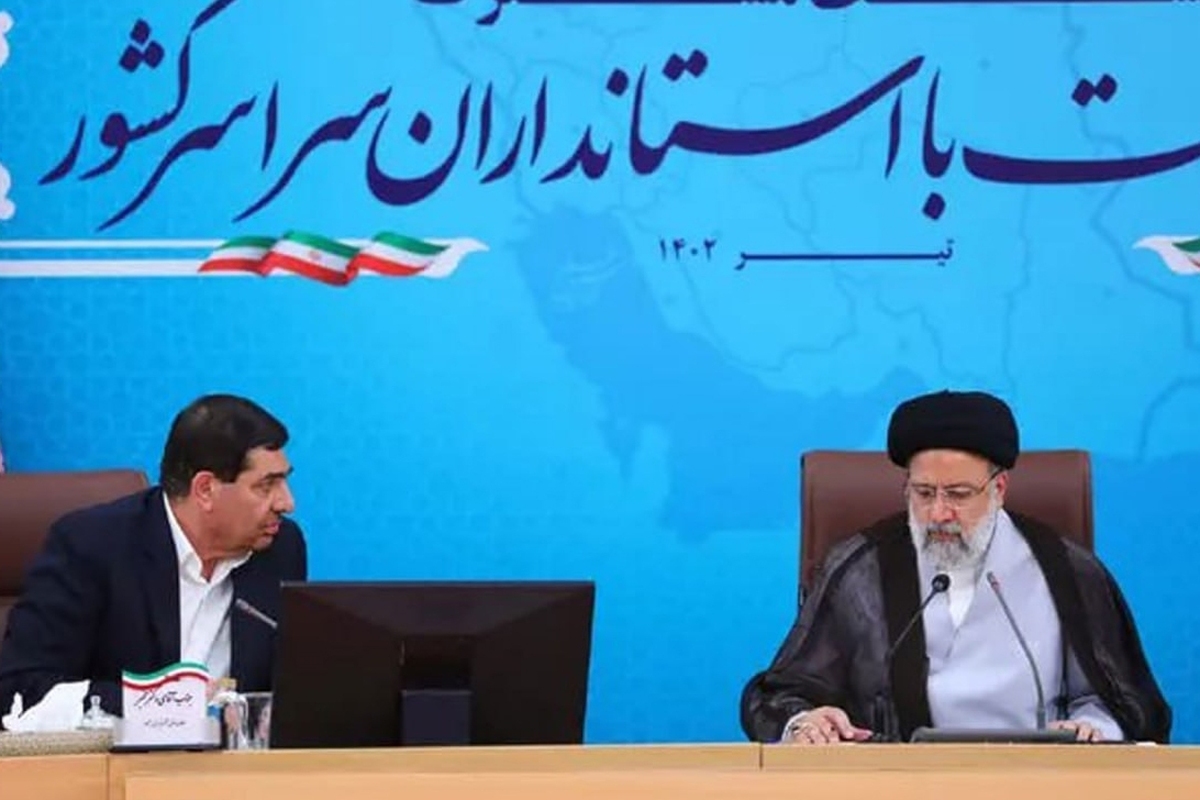 نشست مشترک اعضای هیأت دولت با استانداران سراسر کشور صبح امروز (دوشنبه) به ریاست آیت سید ابراهیم الله رئیسی رئیس جمهور، در سالن پیامبر اعظم (ص) وزارت کشور آغاز شد.