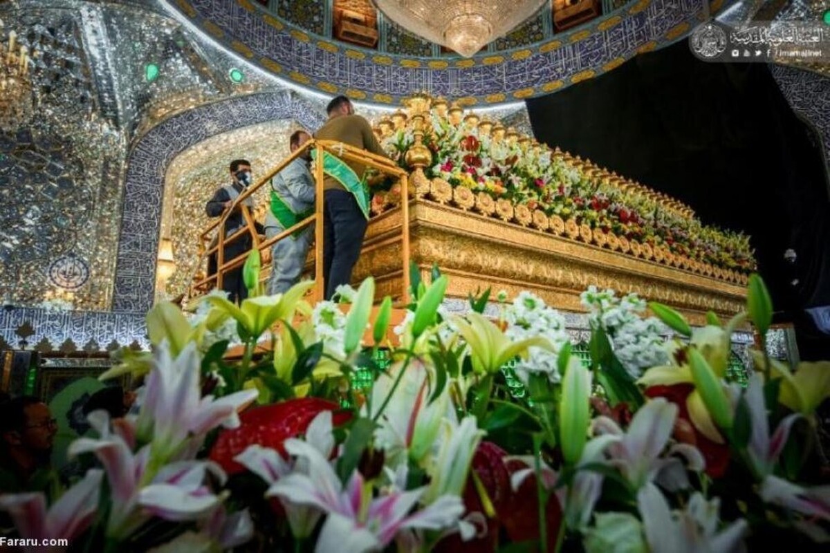 حرم امام‌علی(ع) در آستانهٔ ولادت حضرت زهرا(س) با بیش از ۱۵۰۰ شاخه گل تزئین شد.