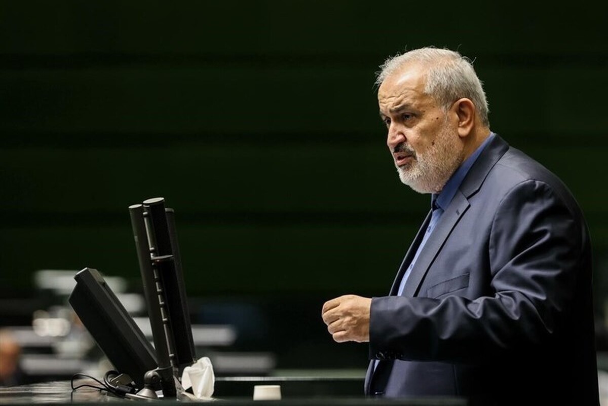 وزیر صنعت، معدن و تجارت با تاکید بر اینکه صادرات و واردات هوشمندانه بازار را تنظیم می‌کند، گفت: تولید کننده ایرانی باید بداند که مورد حمایت و از دست قاچاقچیان در امان است، ولی یله و رها هم نیست.