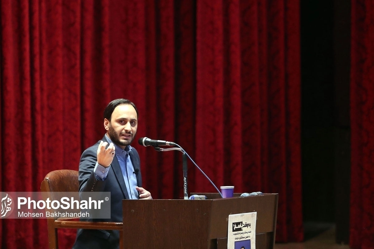 سخنگوی دولت گفت: دولت سیزدهم قدر اصناف را می‌داند و اصرار دارد مدیریت بازار را به اصناف بسپاریم؛ زیرا آوردن مردم به صحنه حکمرانی و اقتصاد کشور از طریق تشکل‌هایی مانند اتاق اصناف ممکن است.