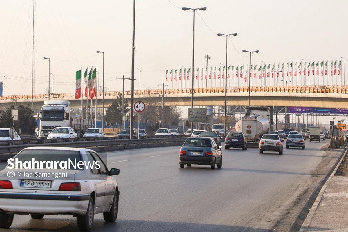 با حذف نازیبایی‌های بصری بزرگراه پیامبر اعظم (ص) پرترددترین ورودی شهر زیباتر شد.