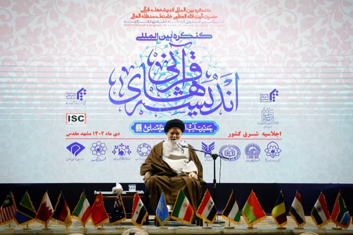 نماینده ولی‌فقیه در استان خراسان رضوی گفت: اگر همه گروه‌های مقاومت در حال جولان و قدرت‌نمایی هستند، این‌ها به خاطر قرآنی ‎بودن و اسلامی بودن ماهیت این انقلاب است. وقتی در این کشور یک رهبر قرآنی عهده‌دار امور باشد، معلوم است برکات آن به تربیت صدها قاسم سلیمانی و سیدرضی موسوی می‌انجامد.