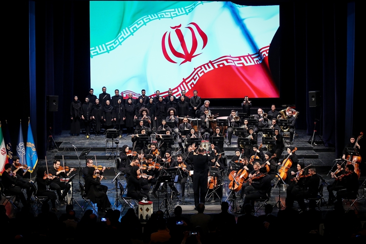 در آستانه چهارمین سالگشت شهادت سردار شهید قاسم سلیمانی، سمفونی حاج قاسم رونمایی شد.