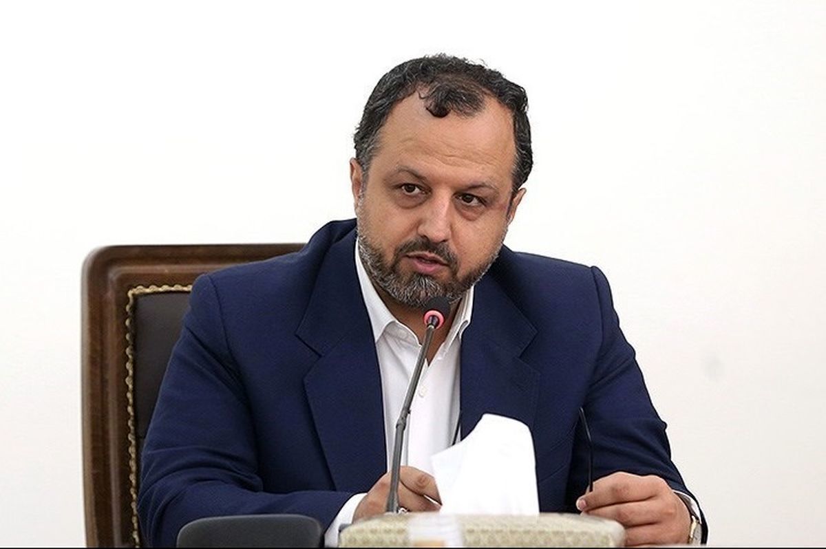 وزیر اقتصاد گفت: نقدینگی در کشور از عدد ۳۹ در سال ۱۴۰۰ به ۳۱ در سال ۱۴۰۱ و ۲۶ در ۹ ماهه اول سال ۱۴۰۲ در جهت انضباط‌بخشی کاهش پیدا کرده است.