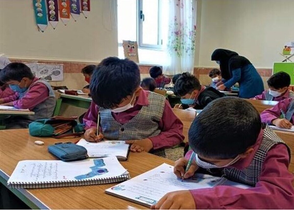 معاون فرهنگی کمیته امداد استان گفت: ۵۸‌هزار دانش‌آموز در سطح استان از خدمات کمیته امداد استفاده می‌کنند و ۵۷‌هزار بسته تحصیلی در مهر و آبان تقدیم دانش‌آموزان زیرپوشش کردیم.