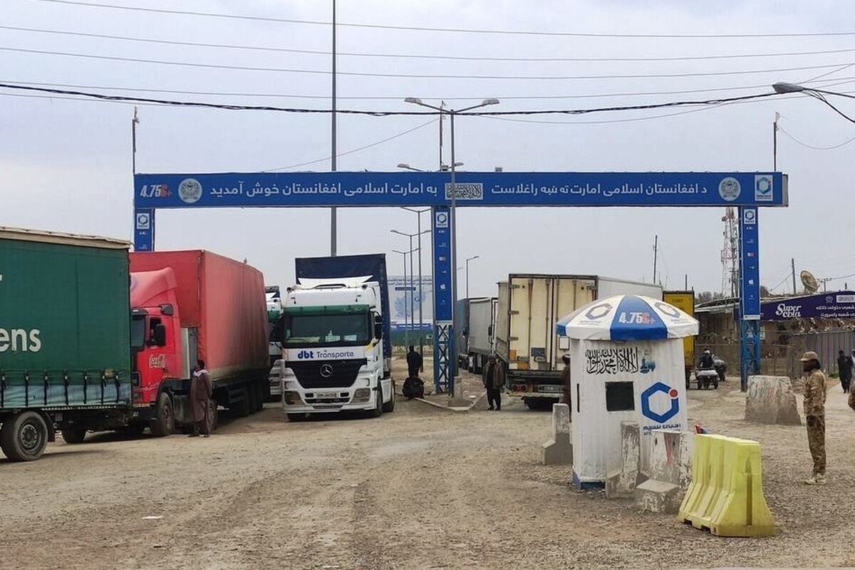 معاون هماهنگی امور اقتصادی استانداری خراسان رضوی از رشد ۸۰ درصدی مراودات تجاری خراسان رضوی و افغانستان از مرز دوغارون خبر داد.