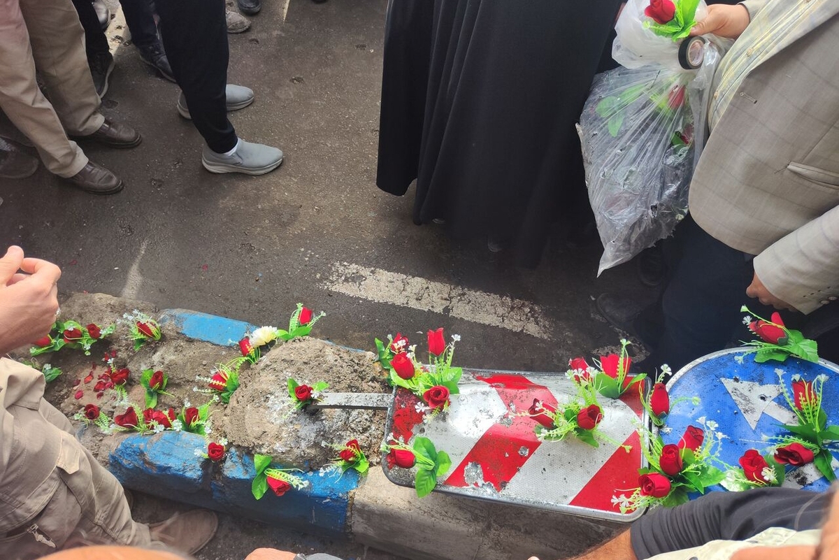 معاون اول رییس جمهور با اشاره به اینکه اتفاقات روز گذشته کرمان در اثر استیصال دشمنان است، گفت: همینه‌ای برای غرب خصوصا امریکا و اسراییل در دنیا شکل گرفته بود که اینان هر اراده‌ای کنند و هر جایی اهدافی داشته باشند، می‌توانند عملیاتی کنند که این هیمنه شکسته شده است.