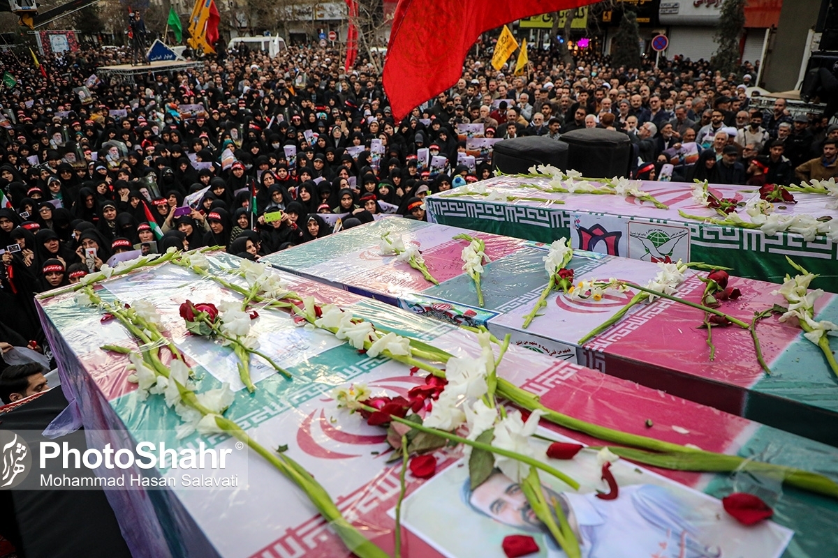 شهیده مریم قوچانی‌غروی هم همسر بود و هم مادر، از همان‌ها که می‌گویند همسری مهربان و مادری دلسوز و فداکار. او مهر آل محمد(ص) را در دل خود و خانواده‌اش جای داده و توانسته بود این محبت را به فرزندانش هم منتقل کند.