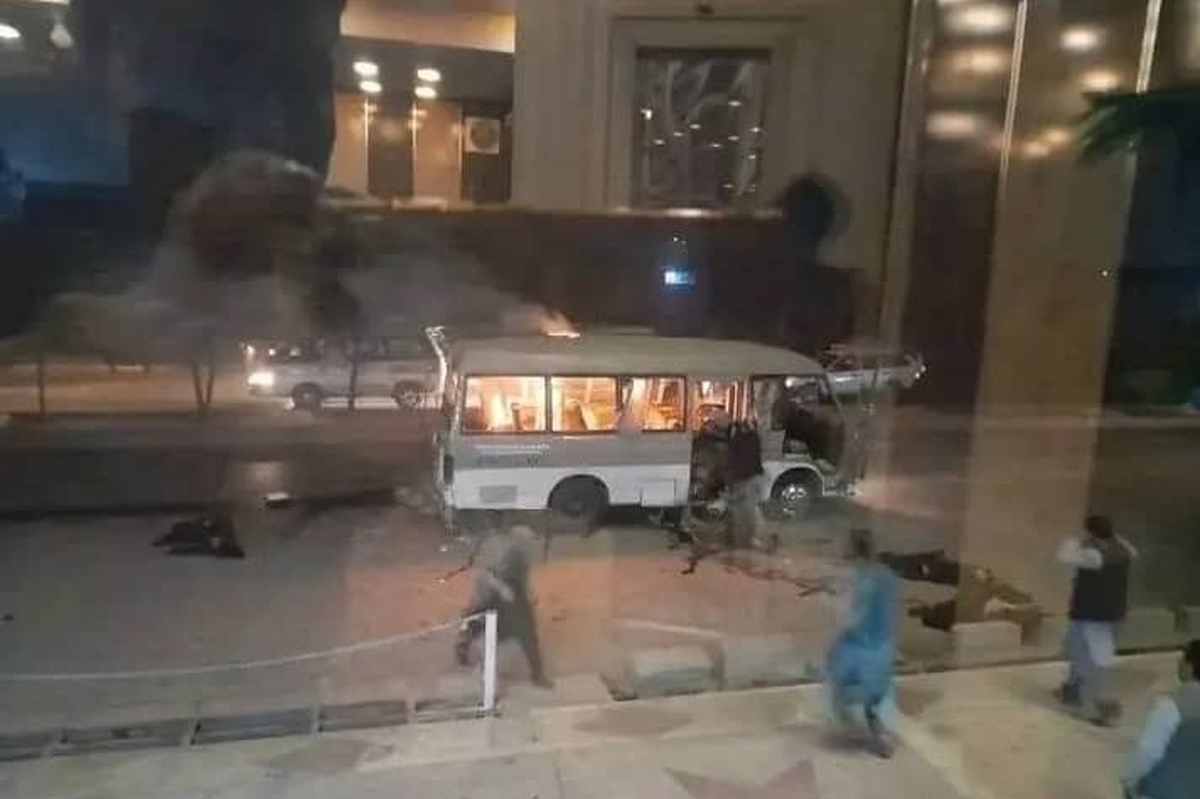 چند ساعت پس از وقوع انفجار در مینی‌بوس حامل غیرنظامیان در منطقه «ایستگاه قلعه‌ناظر» از مربوطات حوزه ششم امنیتی شهر کابل، گروه داعش مسئولیت این انفجار را بر عهده گرفته است.