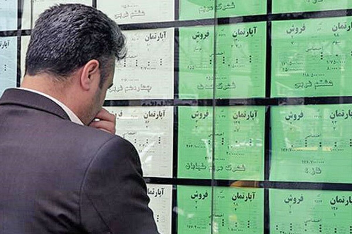 معاون مسکن و ساختمان وزیر راه وشهرسازی گفت:  تا ۱۰ سال آینده ۱۲ میلیون زوج جوان در کشور داریم که نیازمند مسکن هستند و ممکن است همین امر تعداد مستاجران در کشور را هم افزایش دهد.