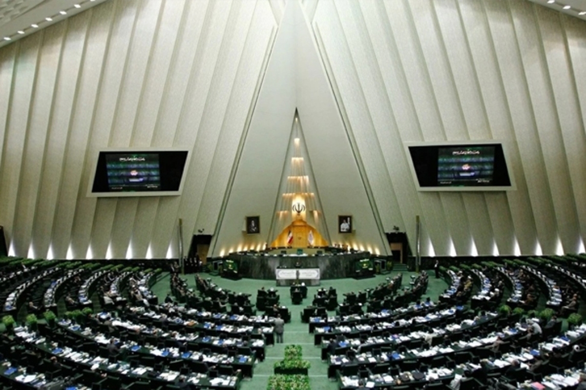 نمایندگان مجلس شورای اسلامی در جلسه علنی امروز با اکثریت آرا کلیات طرح اصلاح قانون نظام صنفی کشور را تصویب کردند.