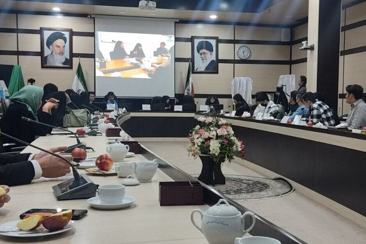 بزرگترین عملیات میدانی جهاد تبیین دانش آموزان استان خراسان رضوی موسوم به «میدان ۱۴۰۲» رونمایی شد.