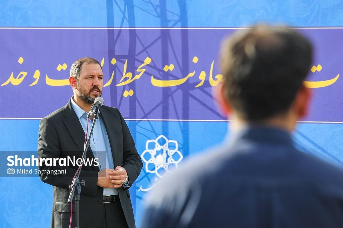 سخنگوی شورای شهر مشهد گفت: خدمات شهری مشهد باید به سمت روش‌ها و مدل‌های جدید و نوین برای برف‌رویی برود.
