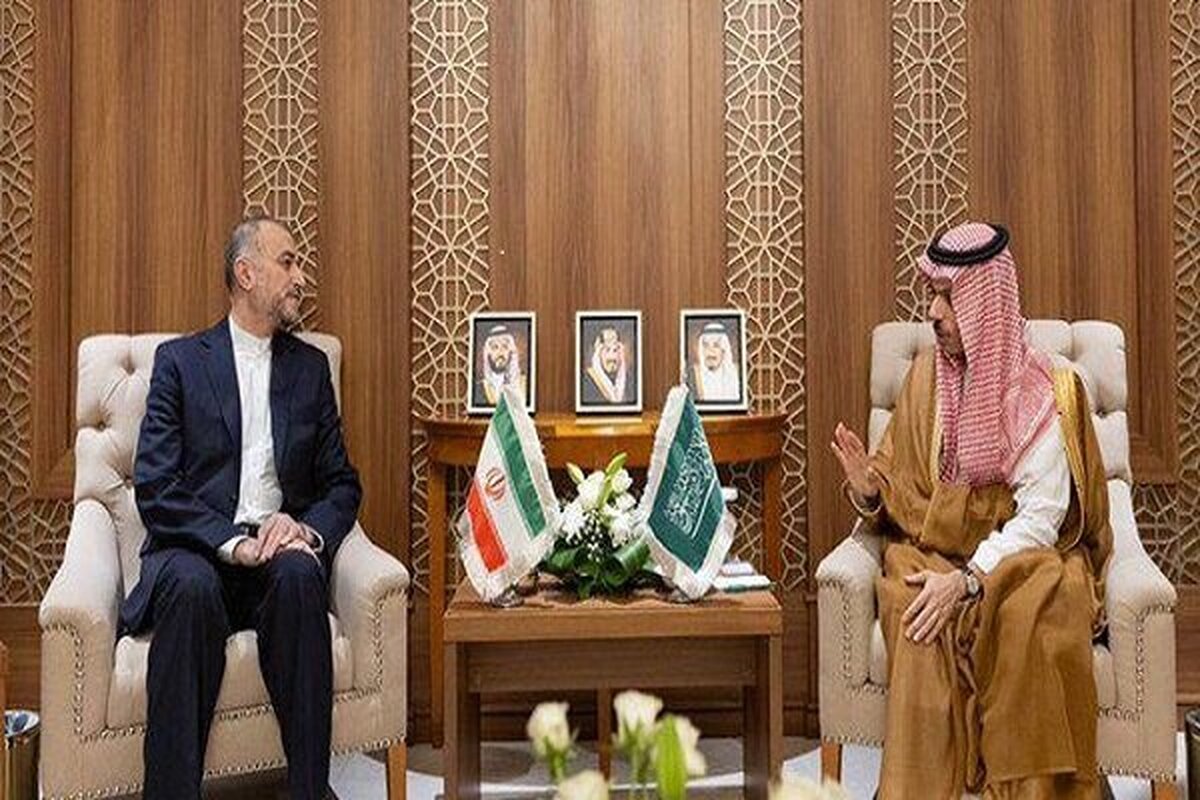 وزیر خارجه عربستان سعودی درباره مشکل پرواز عمره‌گزاران ایرانی به امیرعبداللهیان اطمینان داد که این موضوع صرفاً مسأله‌ای فنی است که بزودی حل خواهد شد.