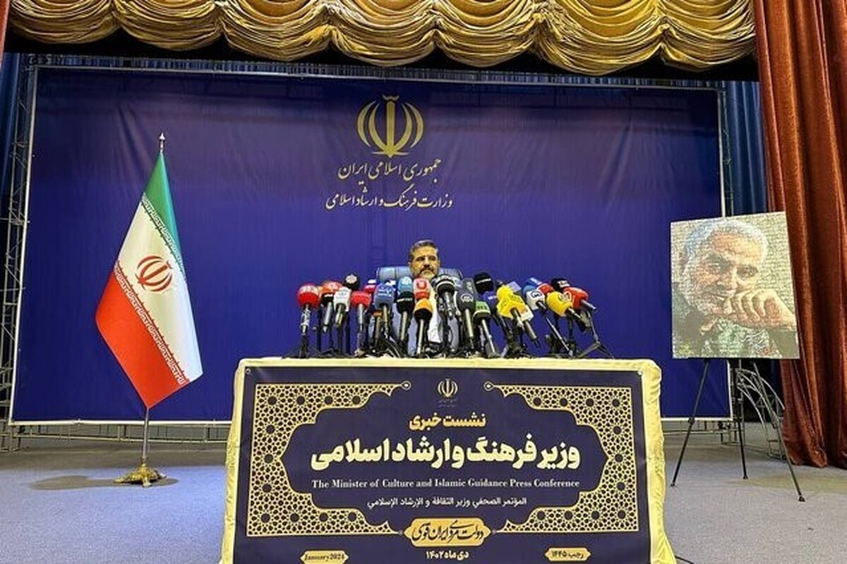 وزیر فرهنگ و ارشاد گفت: هنرمندان ایرانی که دلشان برای مردم ایران می‌تپد می‌توانند به کشور بازگردند و تاکنون افراد زیادی بازگشته‌اند و اجرا هم داشته‌اند.