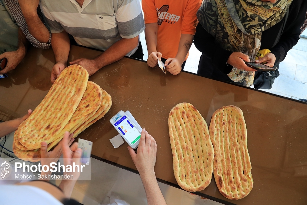 مجری طرح هوشمندسازی یارانه آرد و نان گفت: روال خرید نان به صورت قبل بوده و این ادعا، تخلف یک نانوایی است.