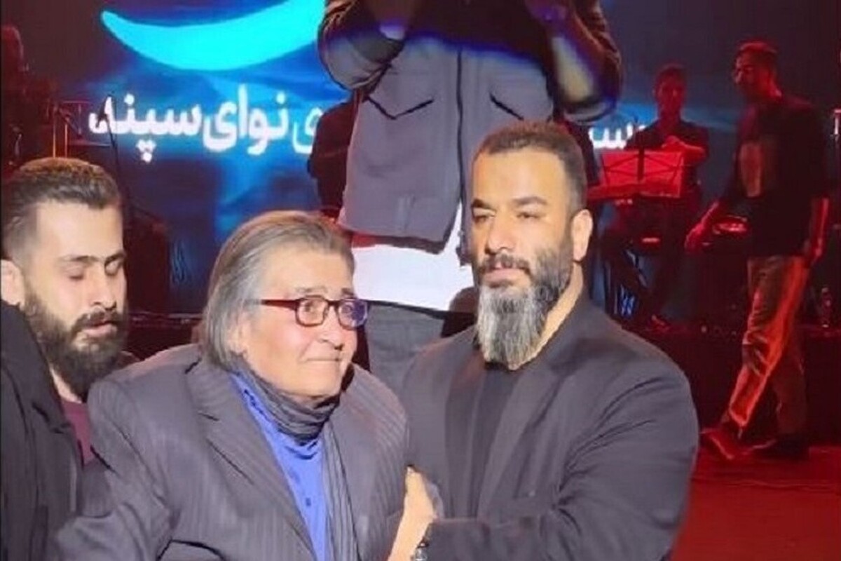 رضا رویگری بازیگر پیشکسوت کشورمان مهمان کنسرت جدید علیرضا طلیسچی خواننده موسیقی پاپ بود.