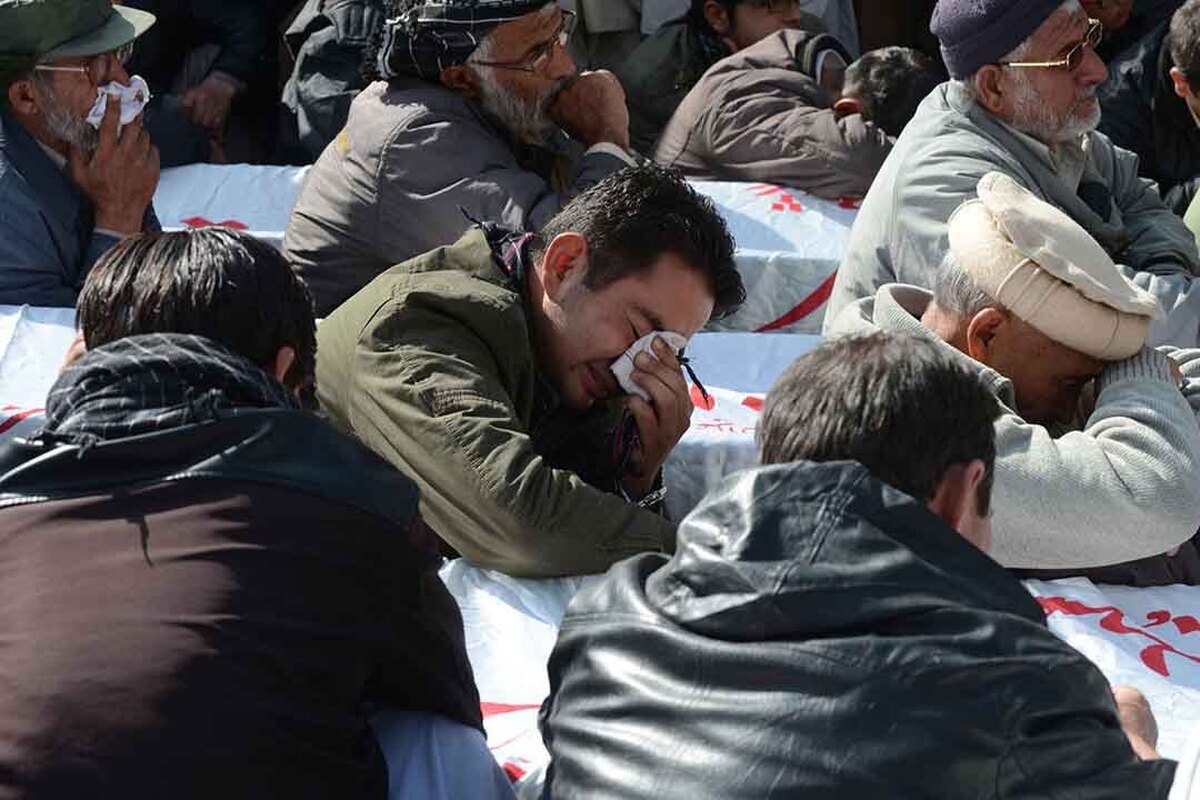 به‌دنبال افزایش خشونت‌ها و حملات بر هزار‌ها در افغانستان زیر سلطه طالبان، طارق احمد، معاون وزارت امور خارجه بریتانیا در امور جنوب آسیا گفته است که کشورش وضعیت مردم هزاره و اقلیت‌های قومی و مذهبی در افغانستان را زیر نظر دارد.