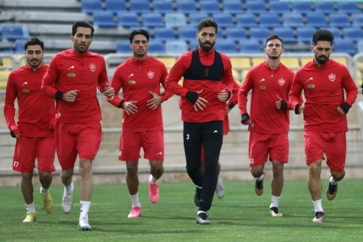 سید جلال حسینی با ترک گروه واتساپی پرسپولیس، به نظر می‌رسد علاقه‌ای به ماندن در این باشگاه ندارد.
