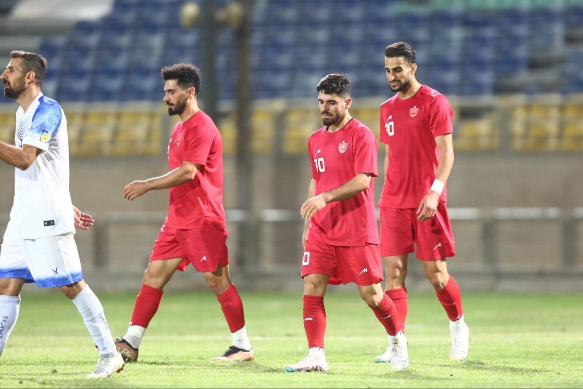 باشگاه ملوان دو بازیکن پرسپولیس را تحت فشار قرار داده است.