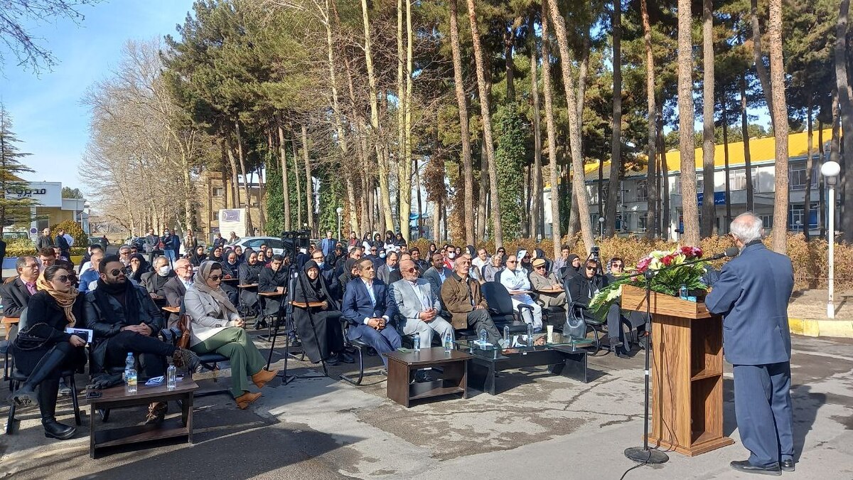 آیین نکوداشت دکتر موسی‌خان حجازی، بنیانگذار نخستین مرکز بیماران روانی در مشهد و پایه‌گذار مرکز درمانی مسلولین این شهر با حضور خانواده این طبیب بنام برگزار شد.