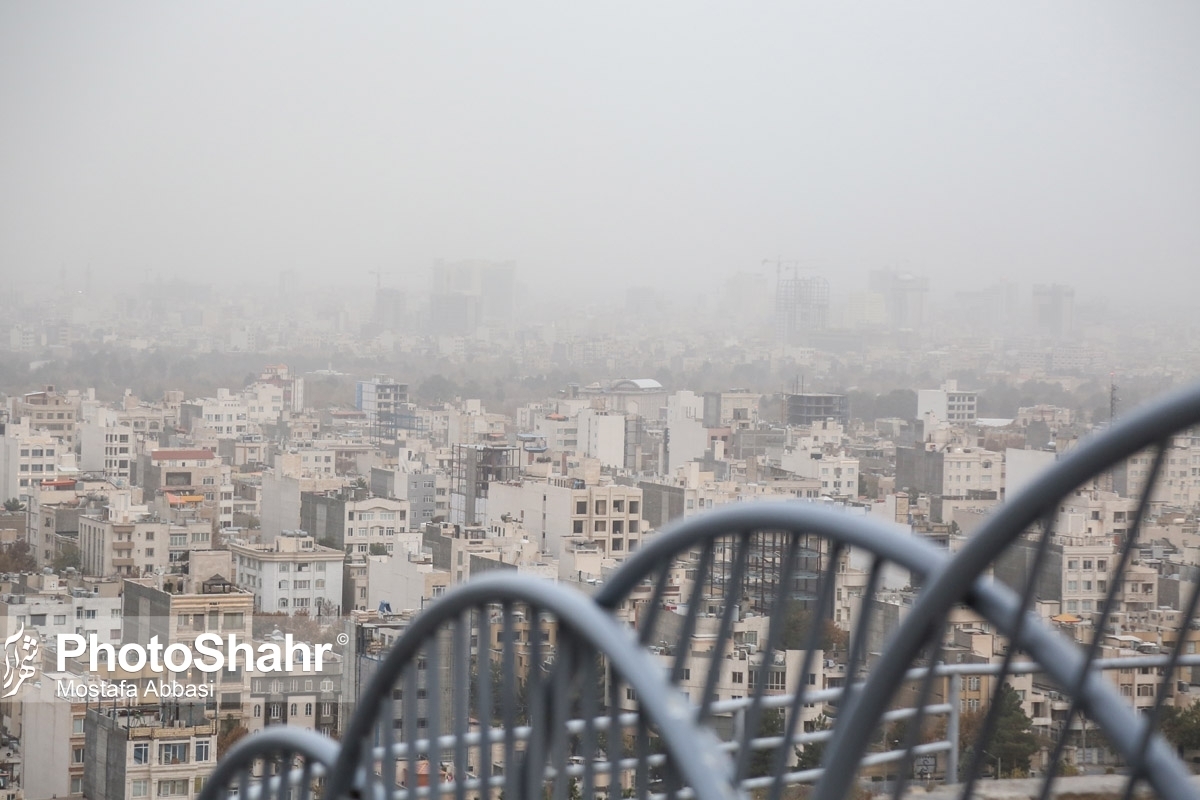 مدیرکل حفاظت محیط زیست خراسان رضوی گفت: کیفیت هوای کلانشهر مشهد امروز، شنبه سی ام دی ماه ۱۴۰۲ با افزایش حجم آلاینده‌ها در شرایط آلوده برای تنفس شهروندان قرار گرفت.