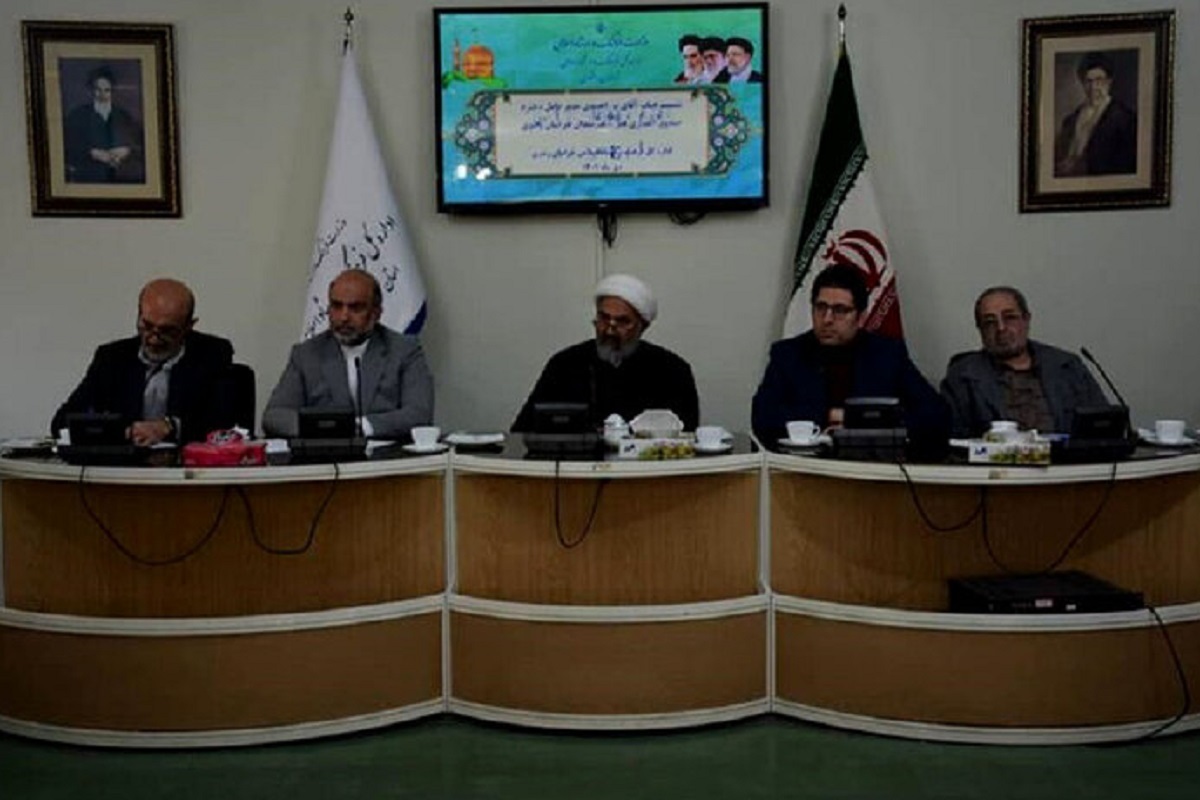 مدیرعامل صندوق اعتباری هنر در دیدار با مدیران صنوف فرهنگ، هنر و قرآن و عترت استان خراسان رضوی از تلاش وزارت فرهنگ و ارشاد اسلامی برای افزایش تسهیلات بانکی به اهالی فرهنگ و هنر خبر داد.