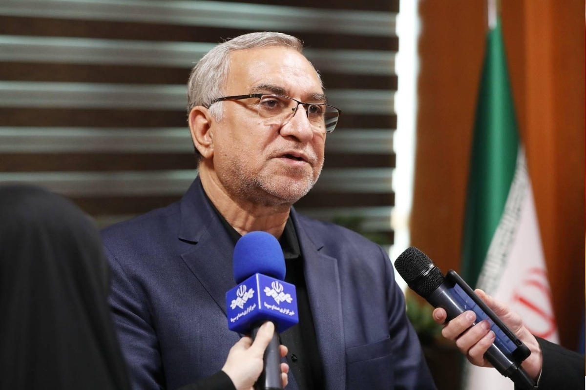 وزیر بهداشت، درمان و آموزش پزشکی گفت: تاکنون ۲۷ میلیون نفر از افراد بالای ۱۸ سال کشور در قالب «پویش ملی سلامت» غربالگری سلامت شده‌اند.