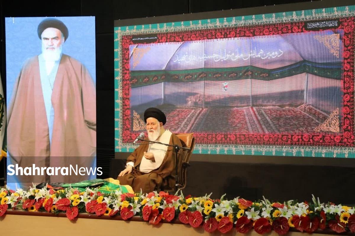 نماینده ولی فقیه در استان خراسان رضوی گفت: روز وفات حضرت ام‌البنین(س) باید به نام روز مادران شهدا در تقویم رسمی کشور ثبت شود تا به‌موازات همه این تلخ‌کامی‌ها، صبر ام‌البنین‌های انقلاب اسلامی در تاریخ جاودانه شود.