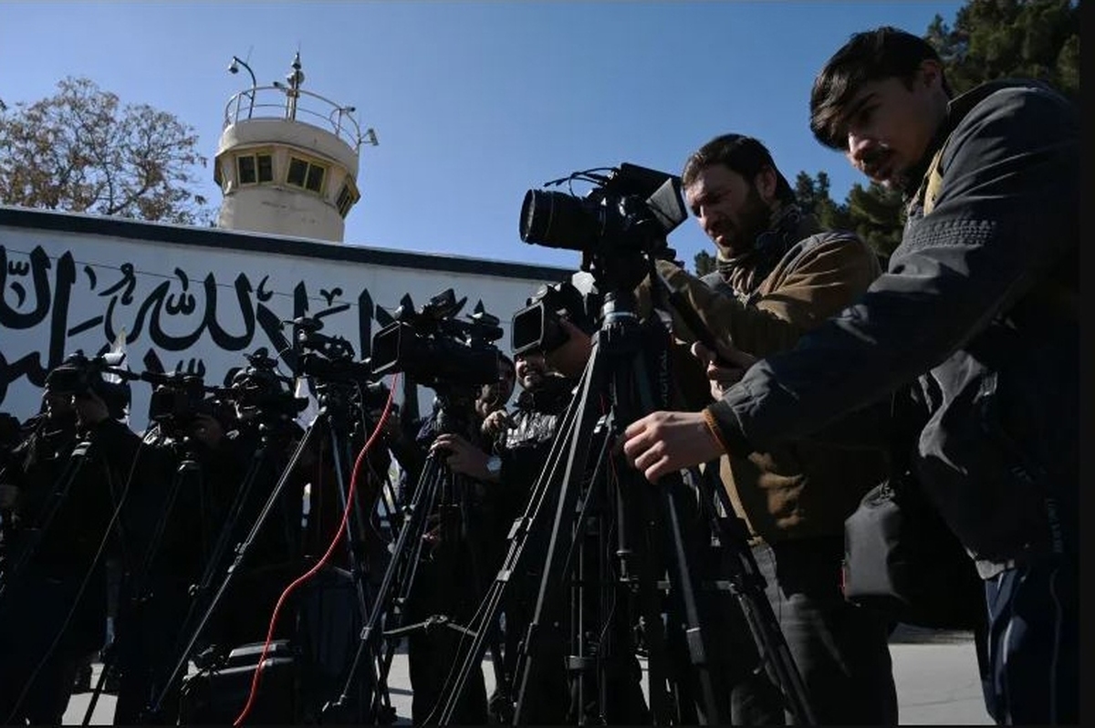 مرکز خبرنگاران افغانستان می‌گوید که در سال ۲۰۲۳ میلادی ۱۶۸ مورد نقض حقوق خبرنگاران را در افغانستان ثبت کرده است.