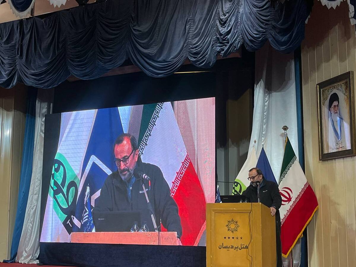 عضو هیات علمی دانشگاه علم و صنعت ایران گفت: شهر‌ها باید با لباس خودشان، خود را معرفی کنند، اما در دهه‌های اخیر دچار اشکال شدیم و شهر‌ها نمی‌توانند آنگونه که باید خود را به ذهن مخاطب متبادر کنند.