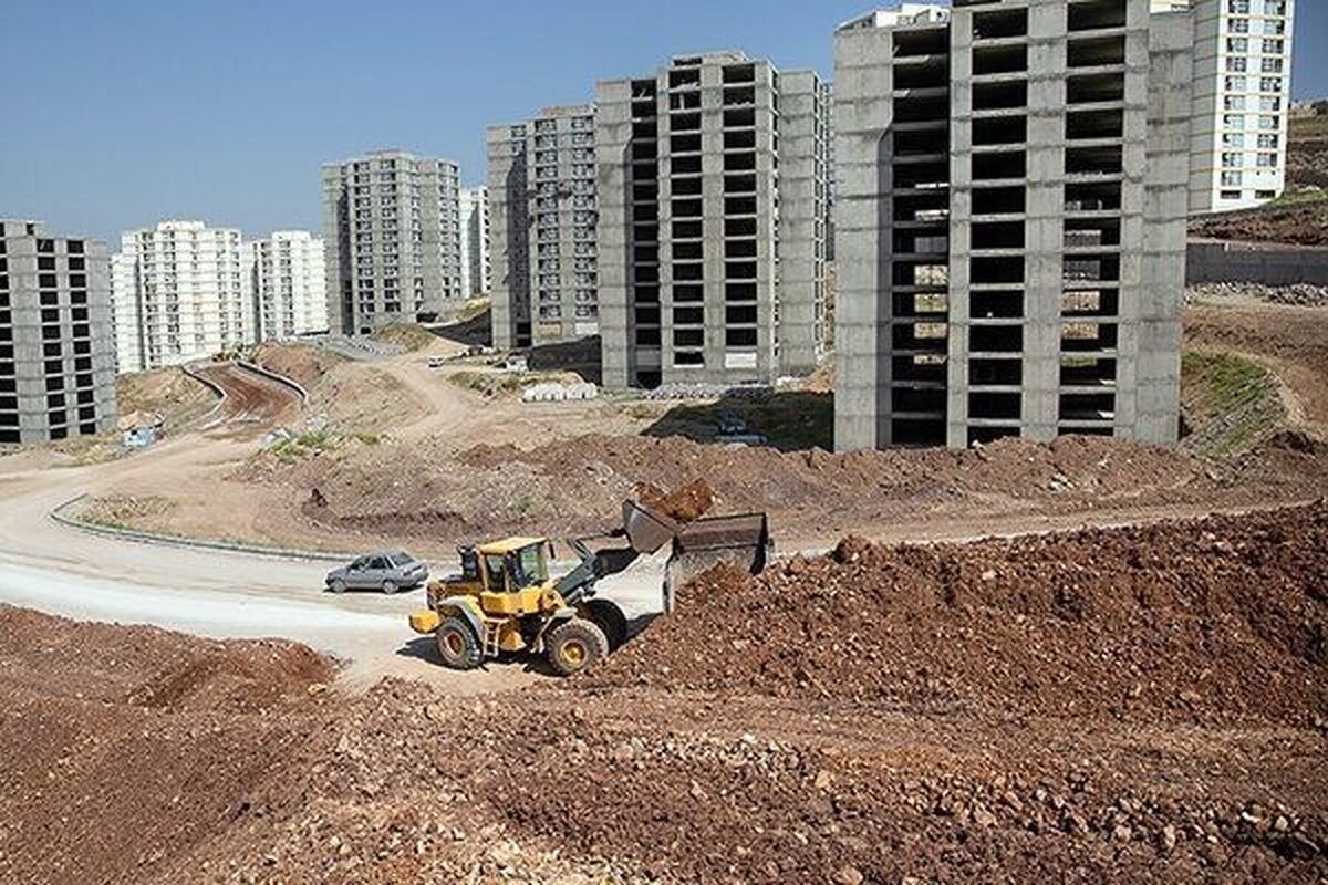 مدیرعامل سازمان ملی زمین و مسکن گفت: با همکاری دستگاه‌های اجرایی در استان‌های مختلف توانستیم بخشی از اراضی مورد نیاز برای اجرای پروژه‌های نهضت ملی مسکن را تامین کنیم