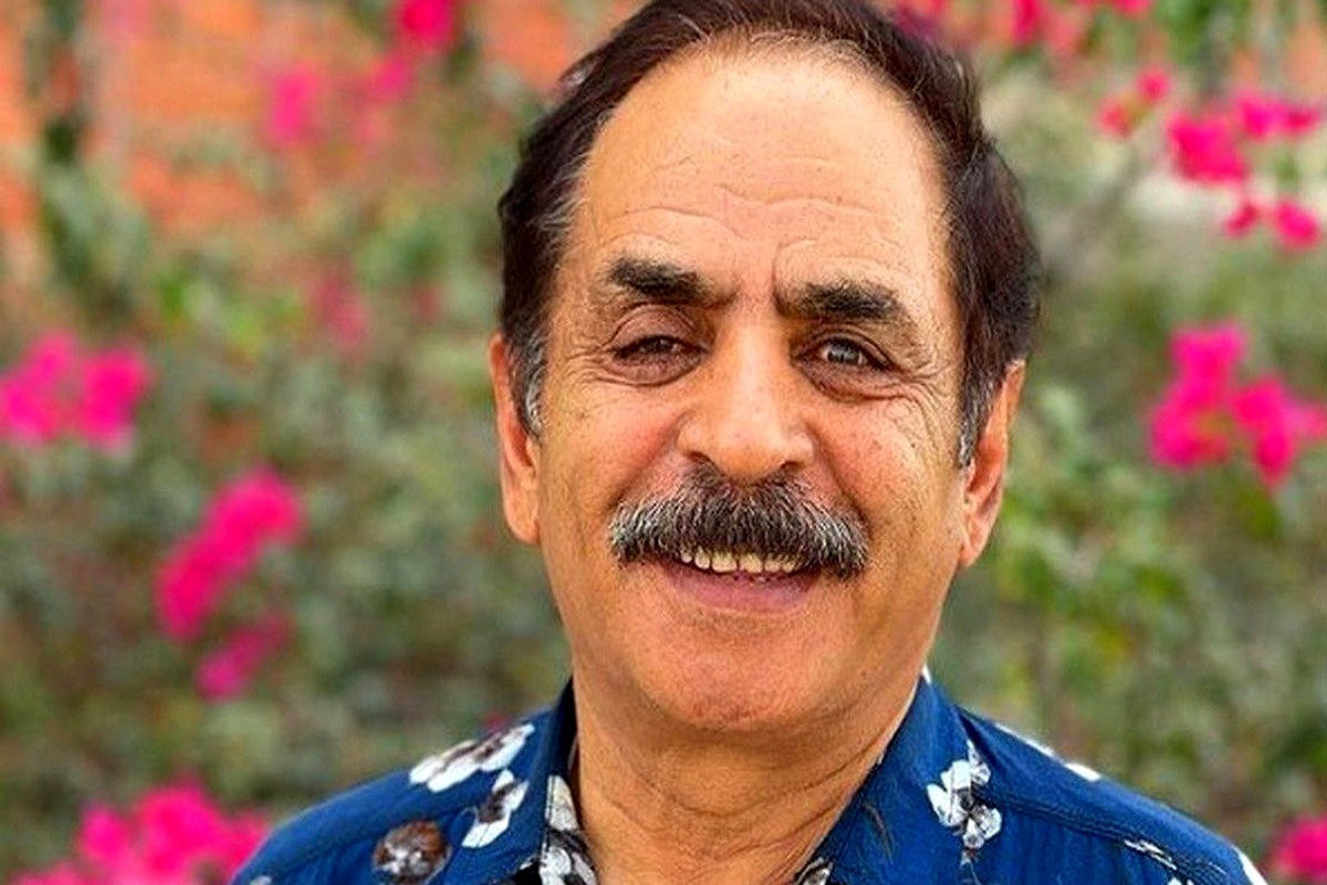 قدرت‌الله ایزدی گفت: اهمیت ندادن به هنرمند افسردگی می‌آورد. اگرچه بازنشسته آموزش و پرورش هستم، ولی این حقوق ۱۰ میلیونی به کجا می‌رسد؟