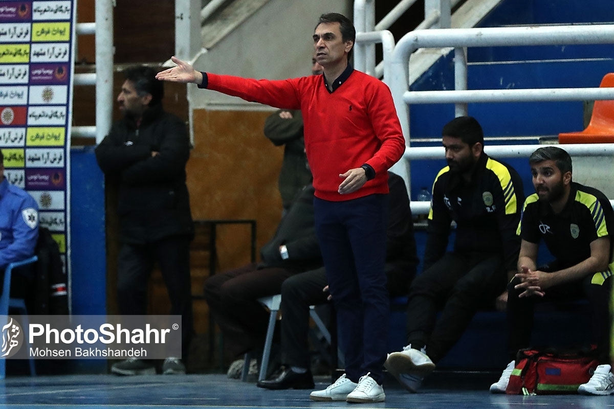 سرمربی فرش‌آرای مشهد گفت: اختلاف فرش‌آرای مشهد با گیتی‌پسند باخت با ۴ گل نبود.